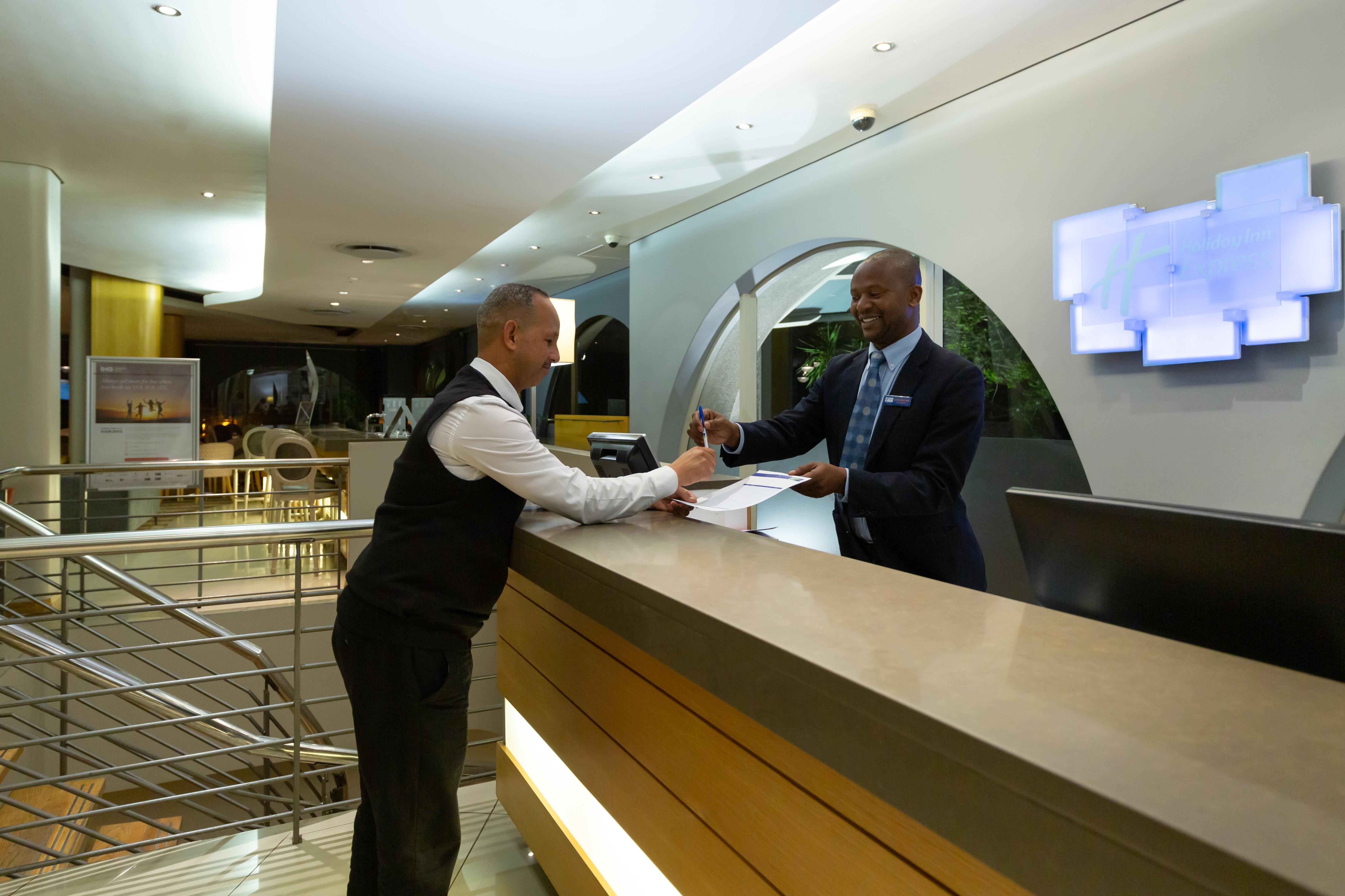 Holiday Inn Express Cape Town City Centre By Ihg Eksteriør billede